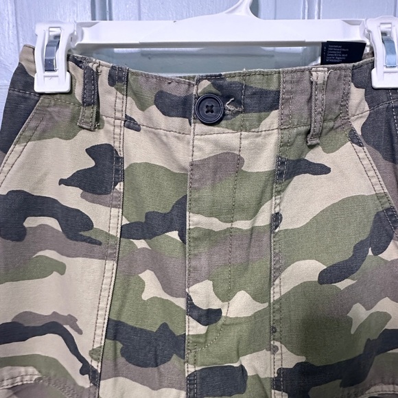 Divided - Picture 2 of 11